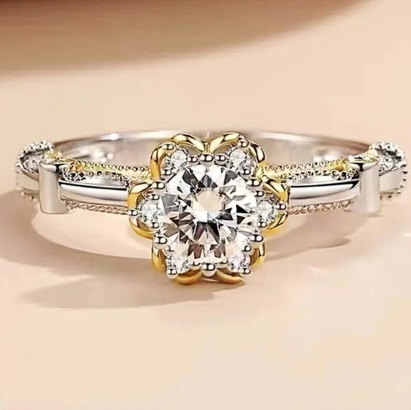 VQ Sterling Silver Ring - Picture 3 of 5